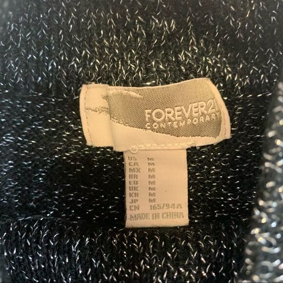 FOREVER 21 Black Silver Stretchy Knit Long Sleeve Top Size Medium - Picture 4 of 7